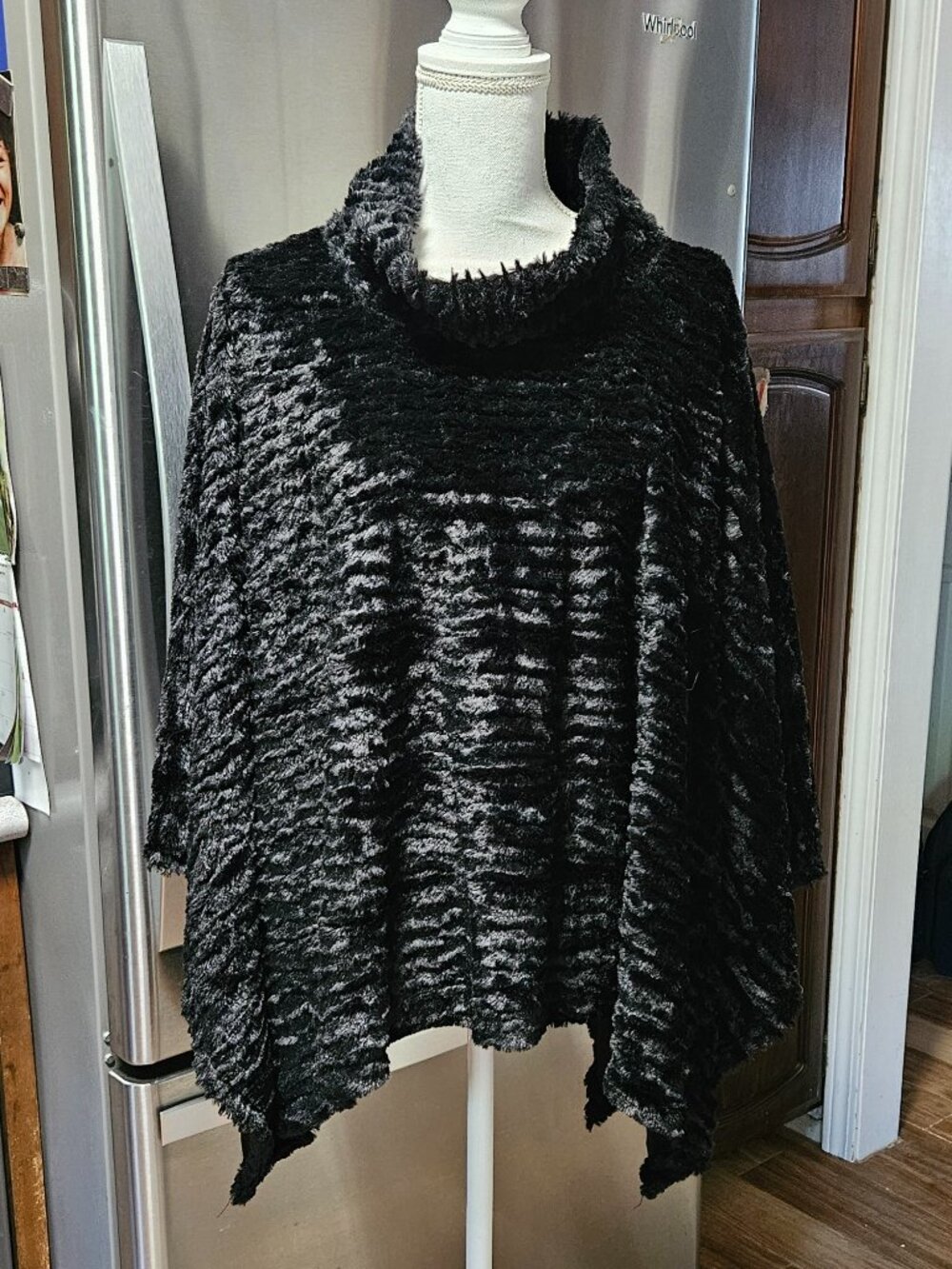 Le Moda Women's Faux Fur Cowl Neck Cape